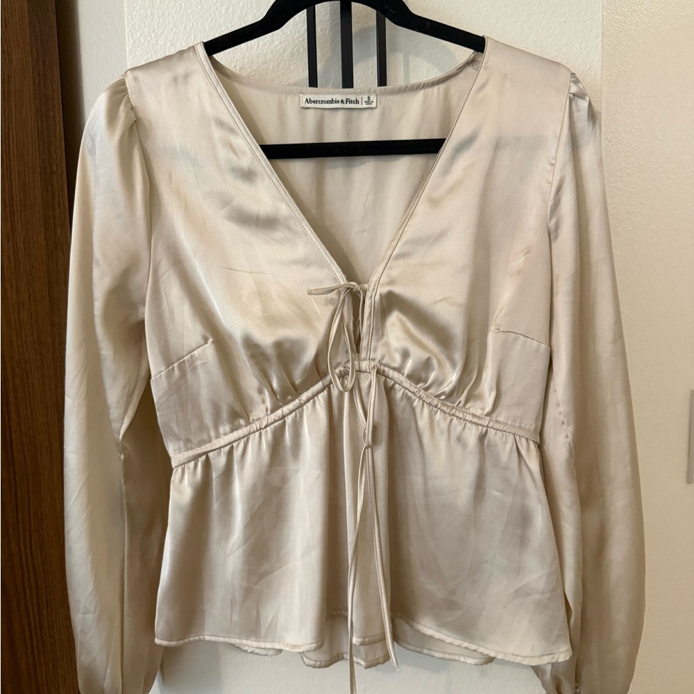 Abercrombie & Fitch Cream Satin Tie-Front V-Neck Blouse
